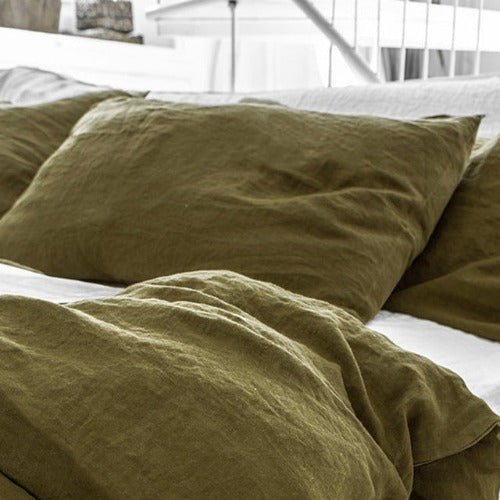 Olive green bedding | Upgrade your bedding with our high-quality linen pillowcases and experience the luxury of natural linen every night. Order now and transform your bedroom into a cozy and stylish haven.