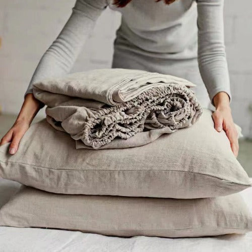 Natural linen fitted sheets set | Upgrade your bedding with our high-quality linen fitted sheet and experience the ultimate in comfort and luxury. Order now and create a cozy and inviting space that you'll love to come home to.