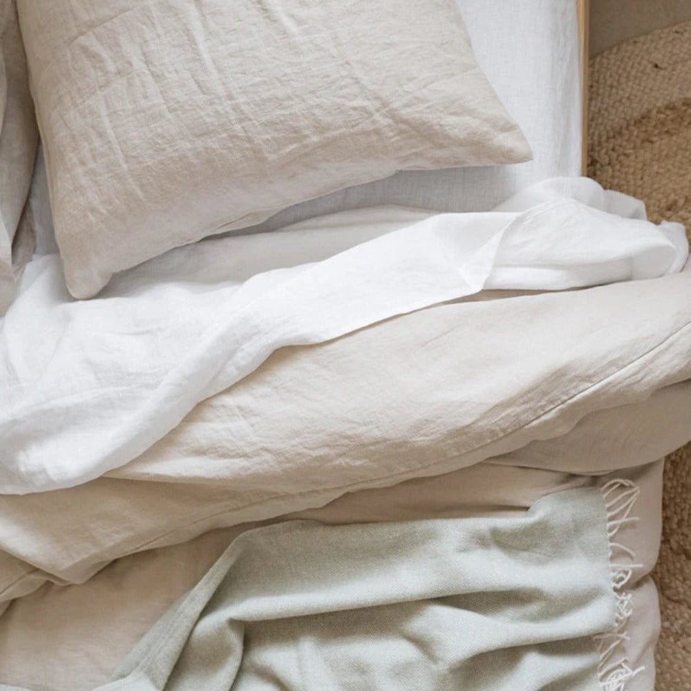 100% flax linen bedding | Our linen pillowcases are easy to care for and can be machine washed and tumble dried, so you can enjoy them for years to come. The more you use and wash them, the softer they become, making them even more comfortable over time.